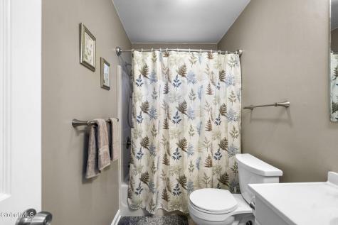 52 Velina Drive Albany NY 12203