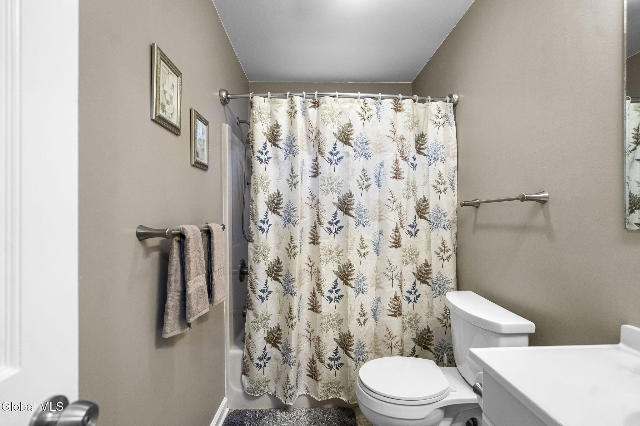 52 Velina Drive Albany NY 12203