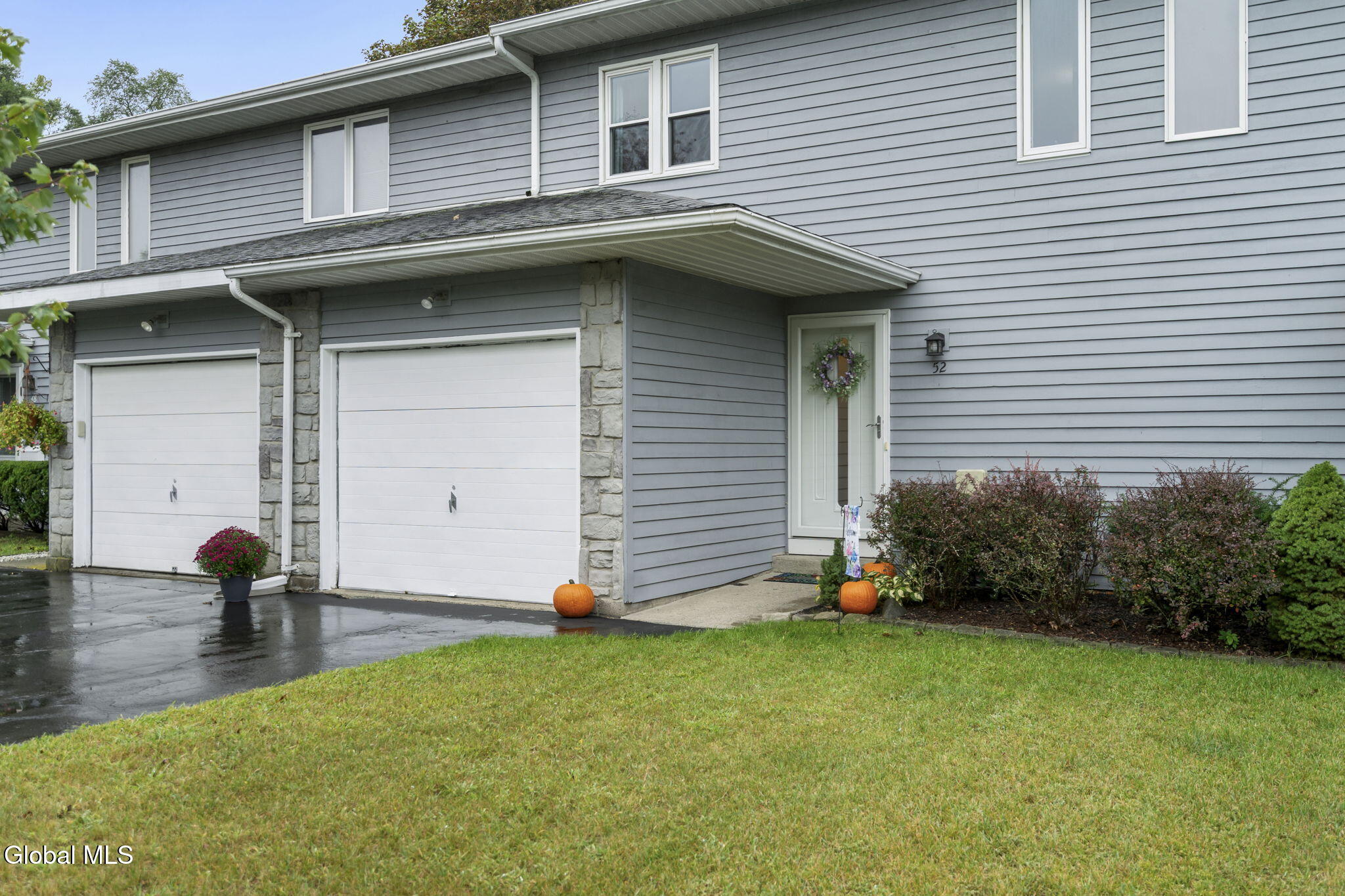 52 Velina Drive Albany NY 12203