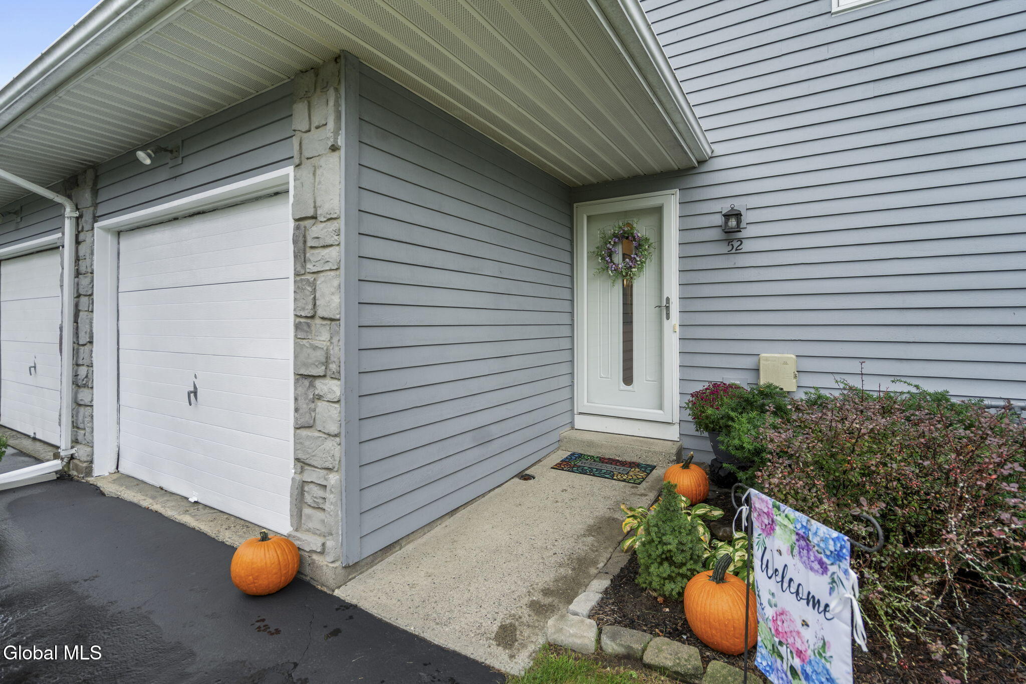 52 Velina Drive Albany NY 12203