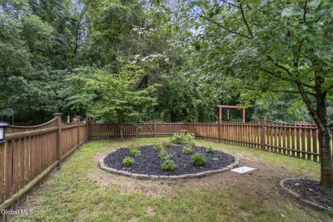 52 Velina Drive Albany NY 12203