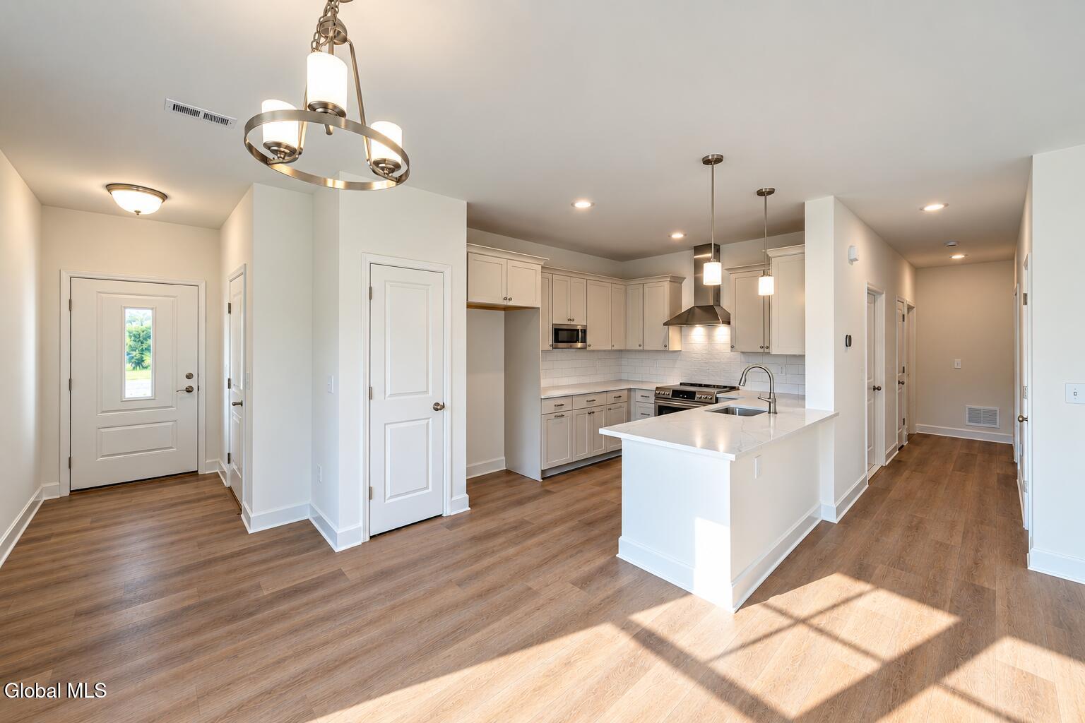 32 Reed's Hollow Saratoga Springs NY 12866