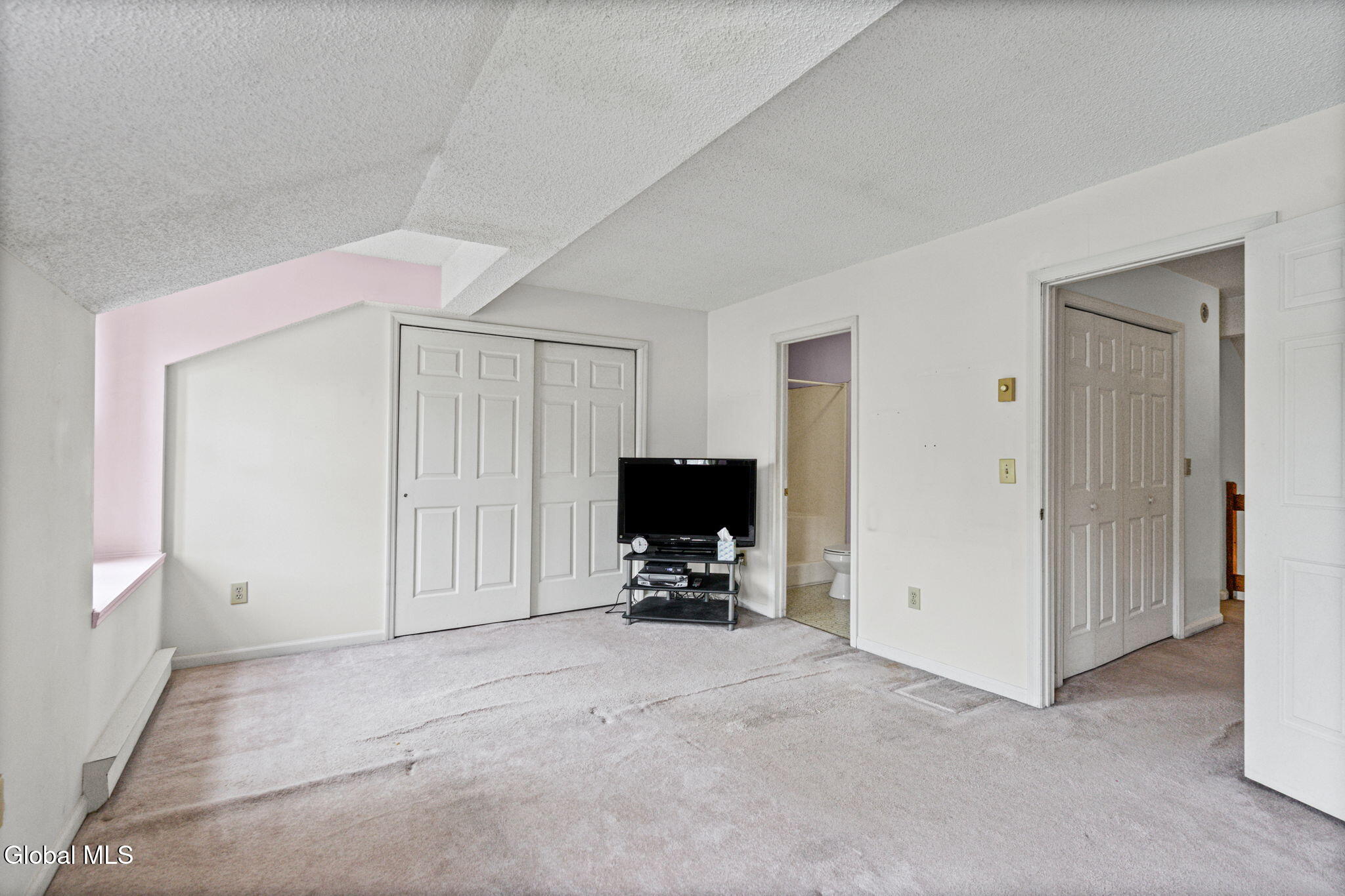3019 Squire Boulevard Slingerlands NY 12159