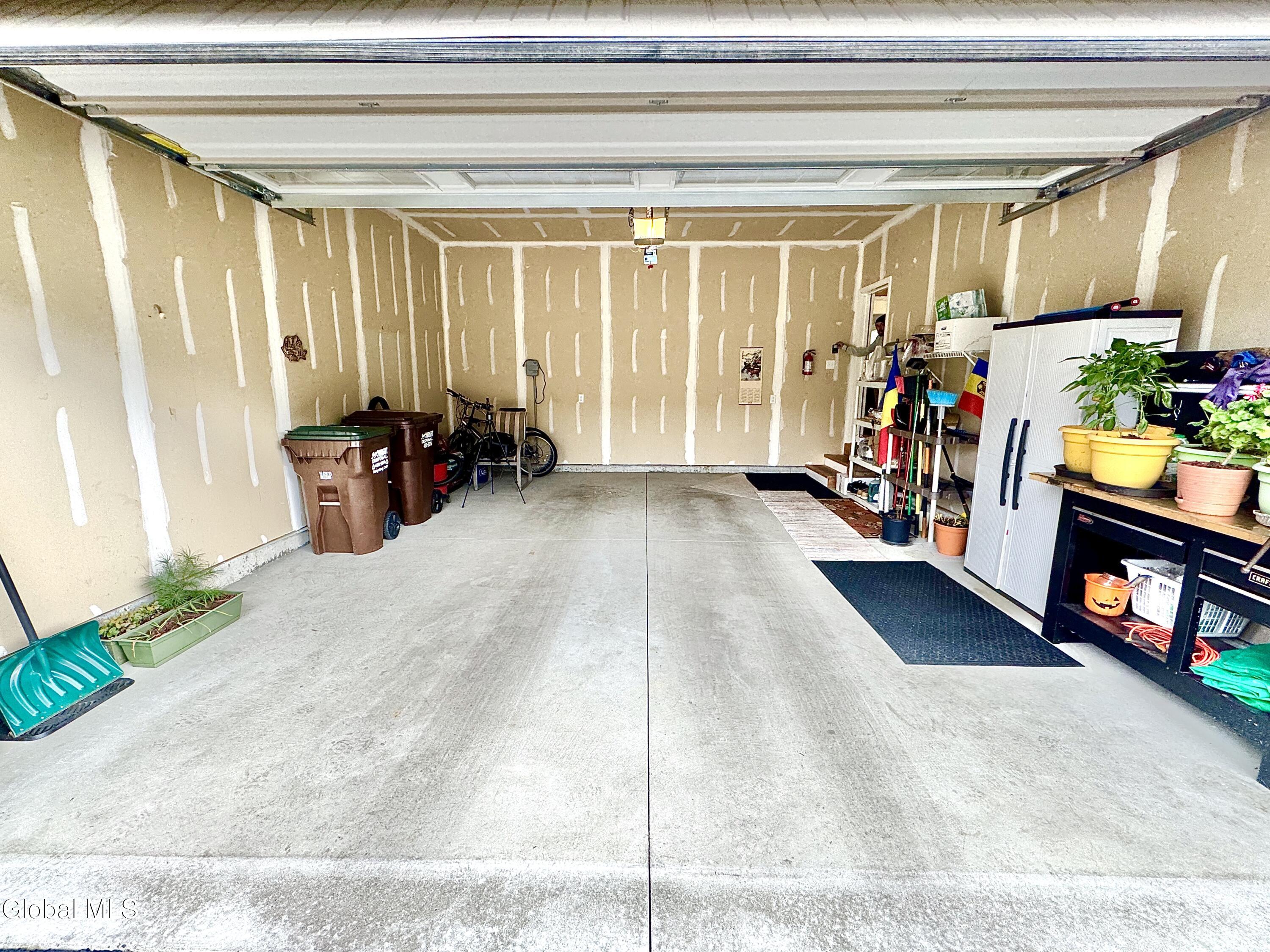 23 Canterbury Lane Delmar NY 12054