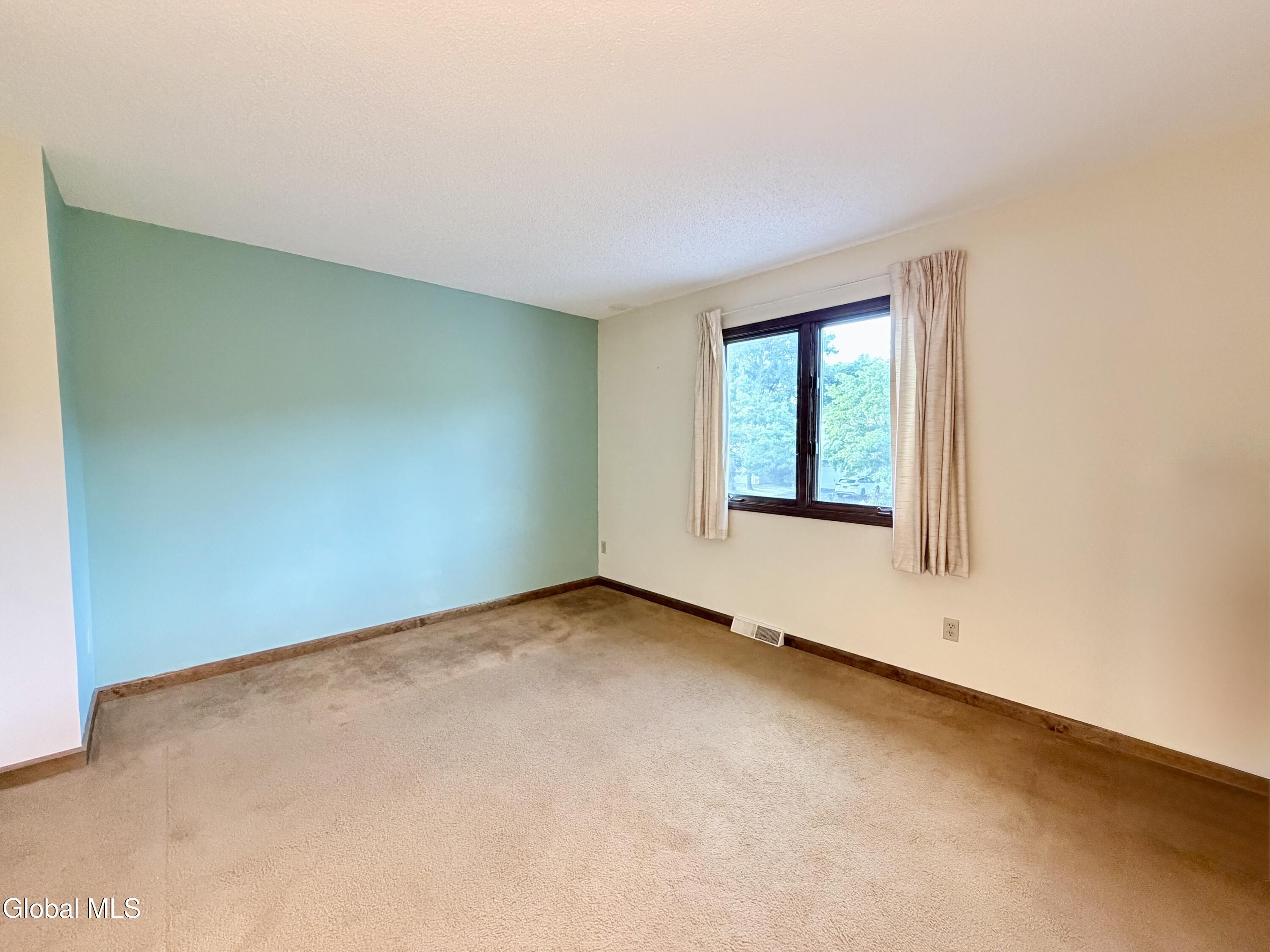 54 Velina Drive Albany NY 12203