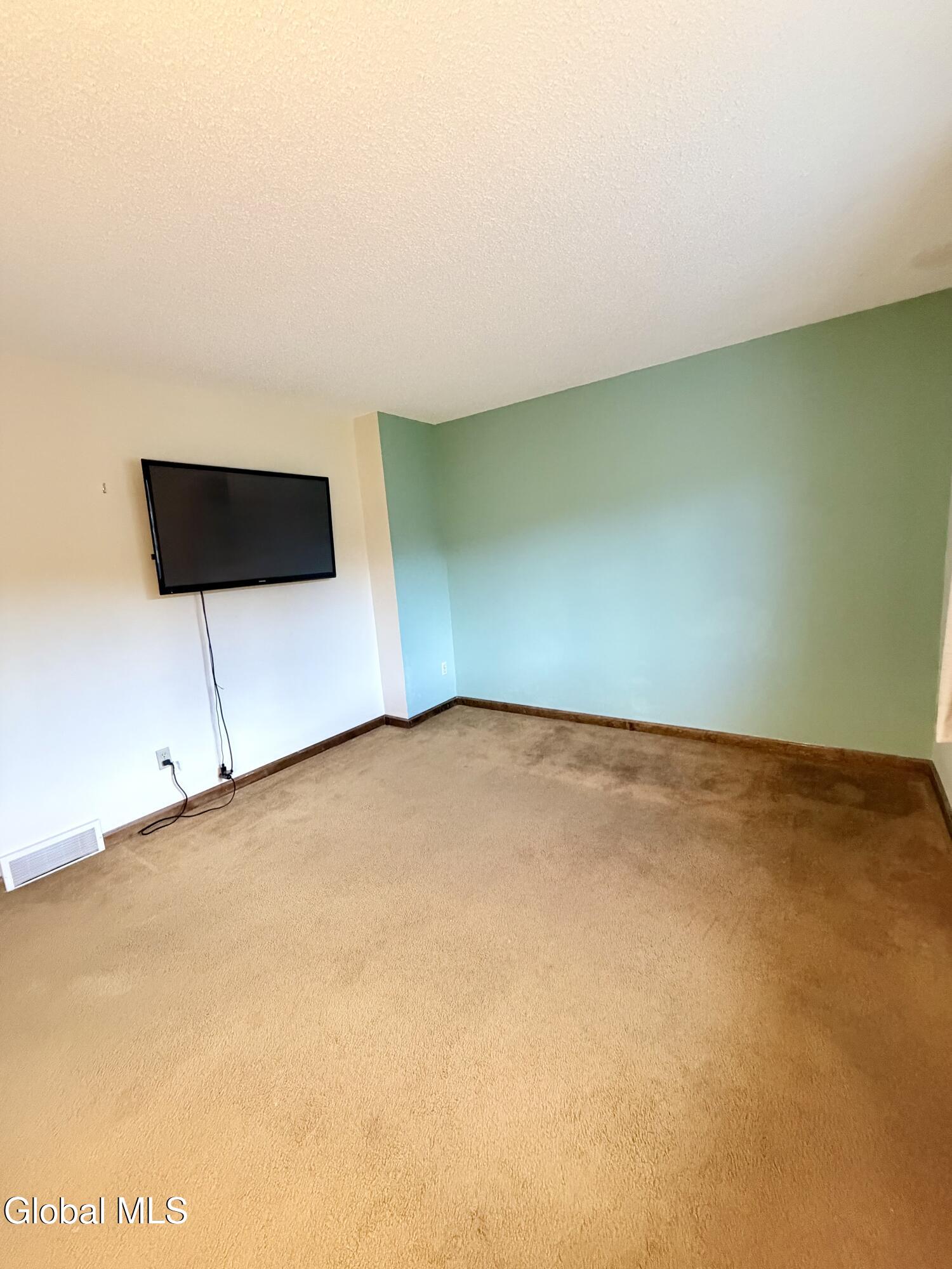 54 Velina Drive Albany NY 12203