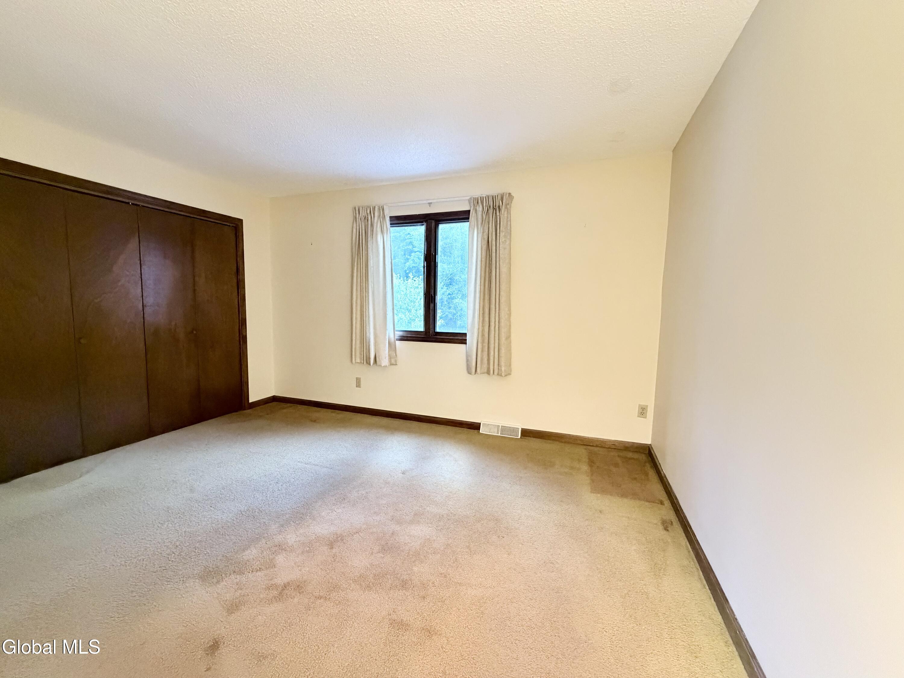 54 Velina Drive Albany NY 12203