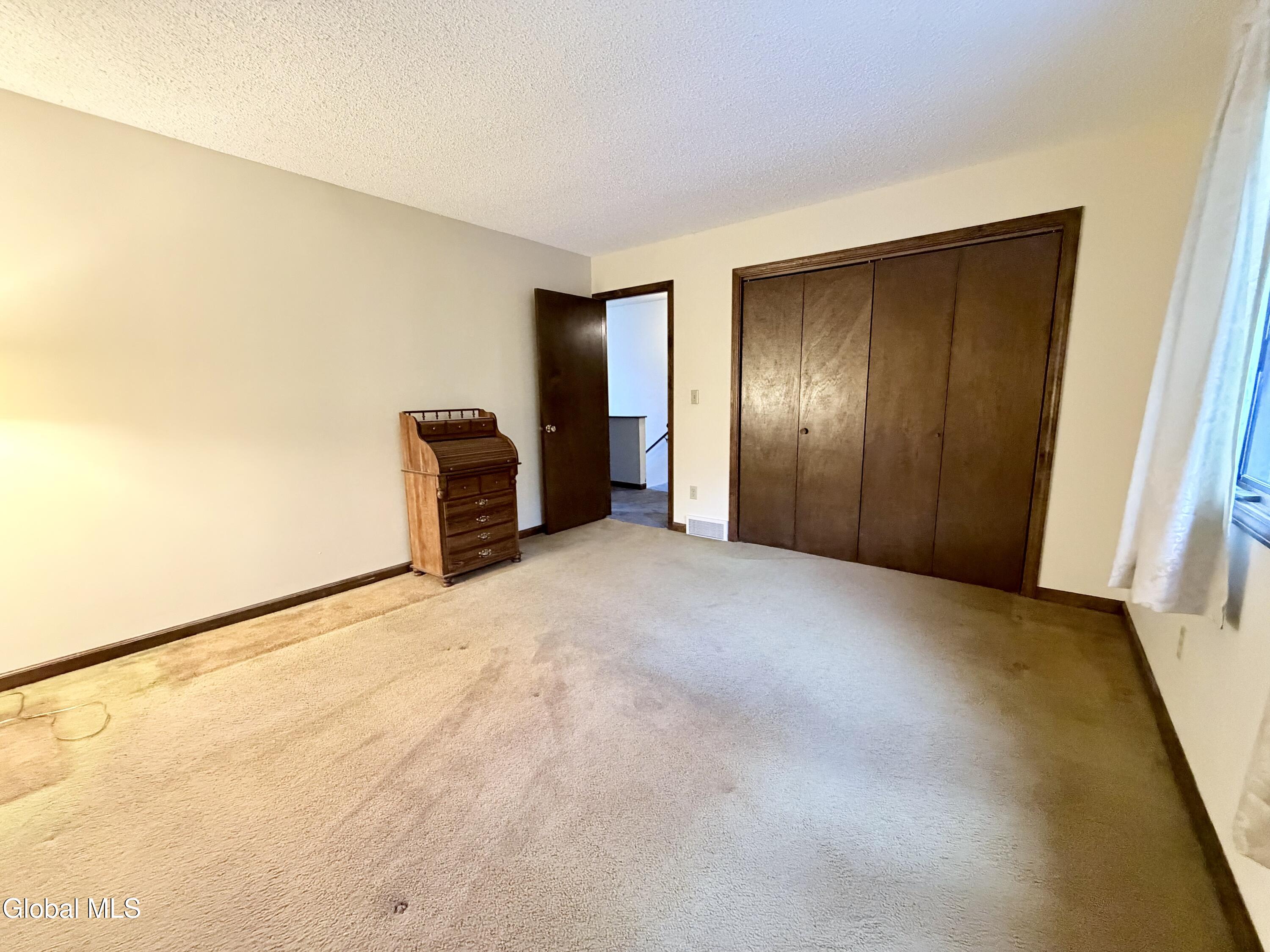 54 Velina Drive Albany NY 12203