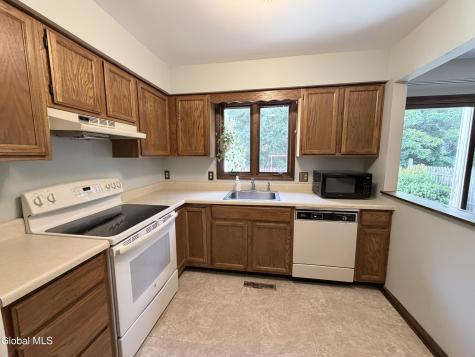 54 Velina Drive Albany NY 12203