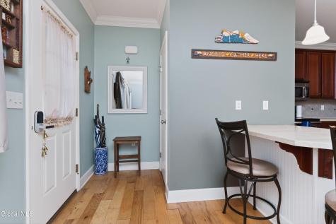 73 Saratoga Road Schenectady NY 12302