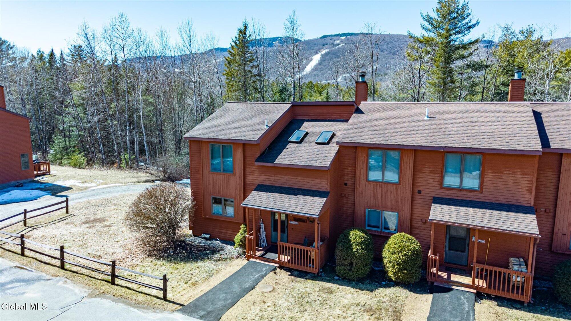 8 Freebern Road North Creek NY 12853