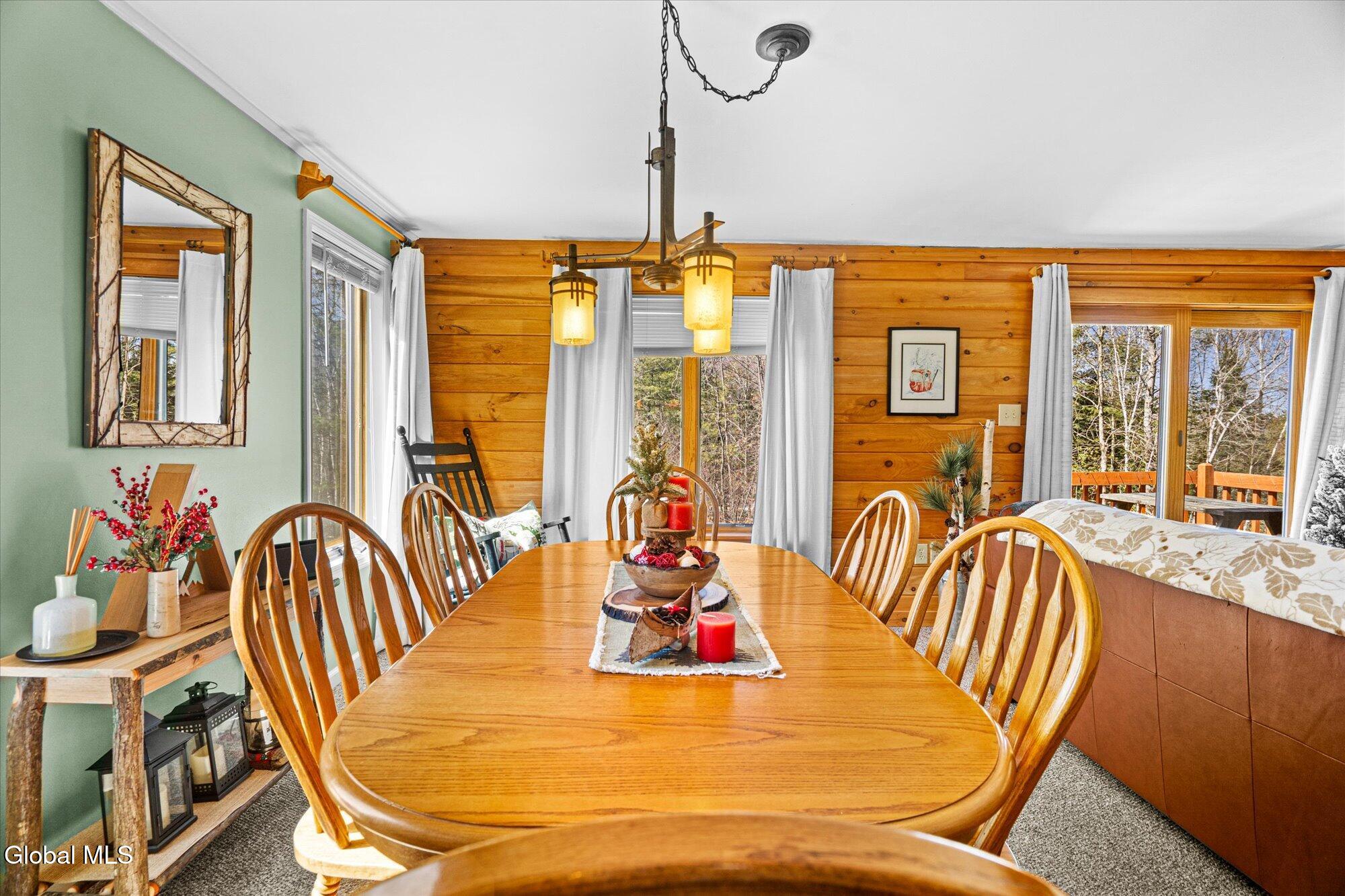 8 Freebern Road North Creek NY 12853