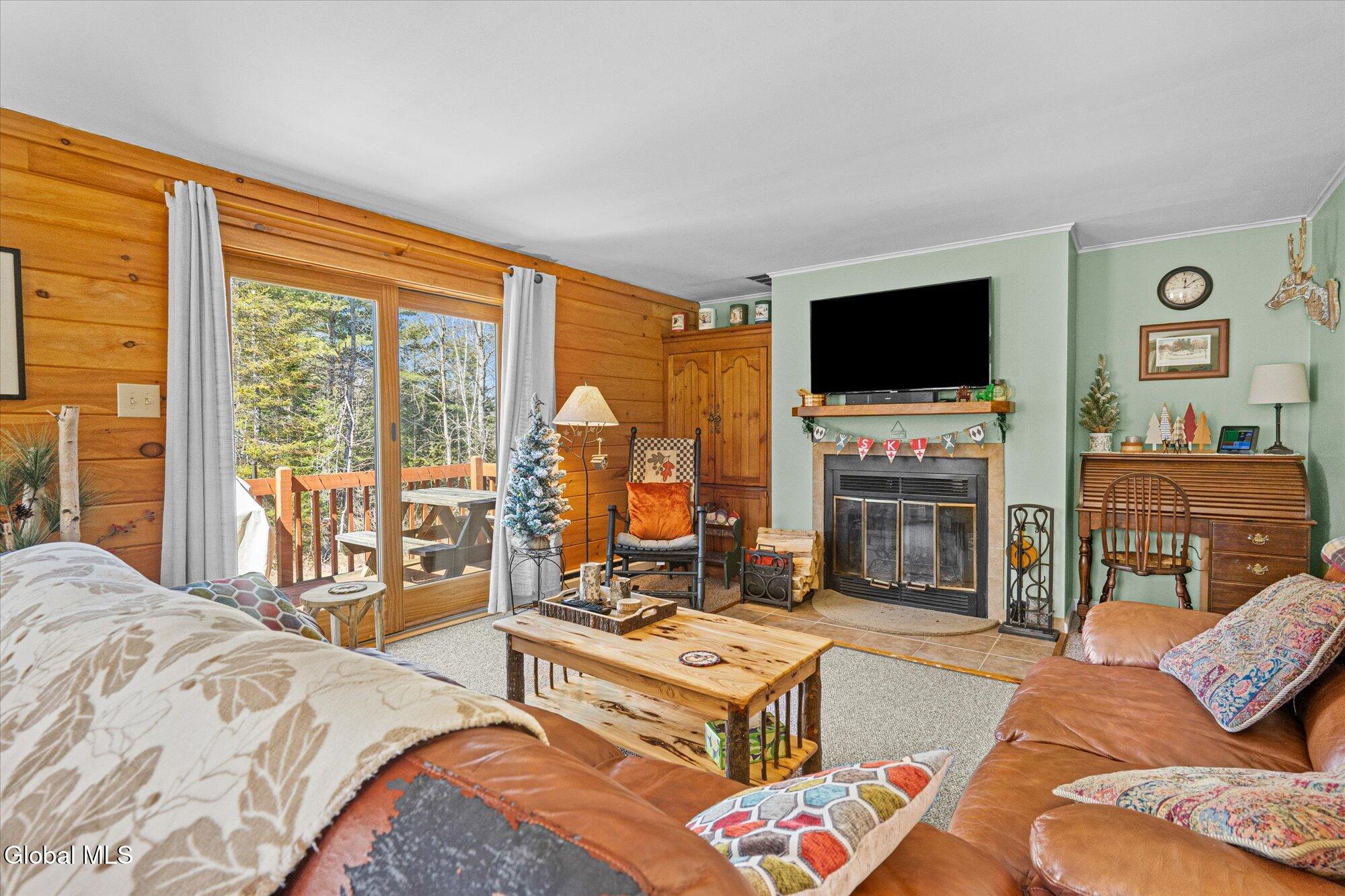 8 Freebern Road North Creek NY 12853