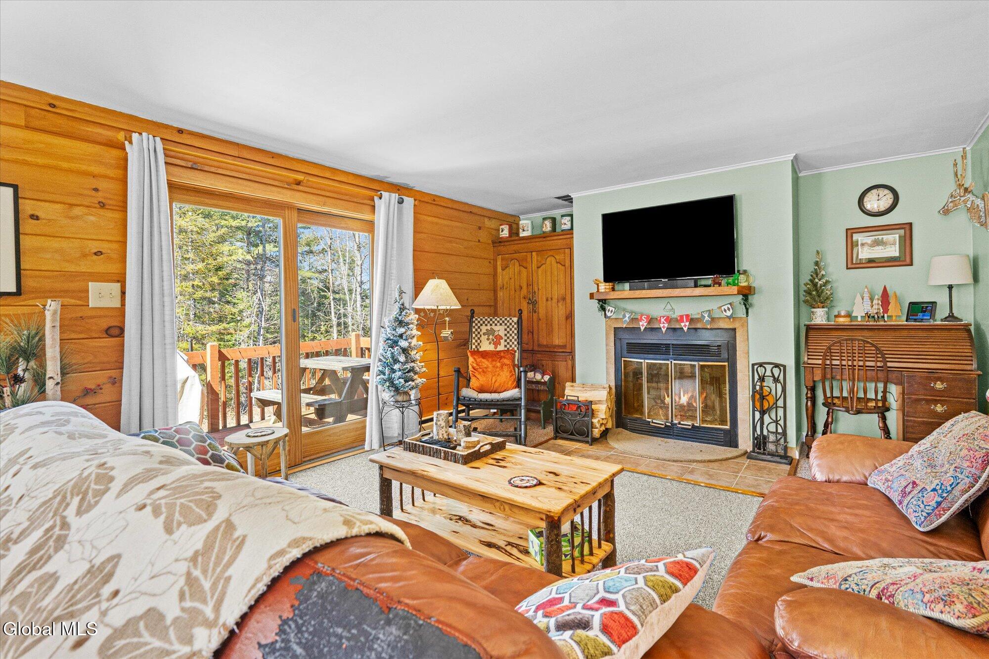 8 Freebern Road North Creek NY 12853