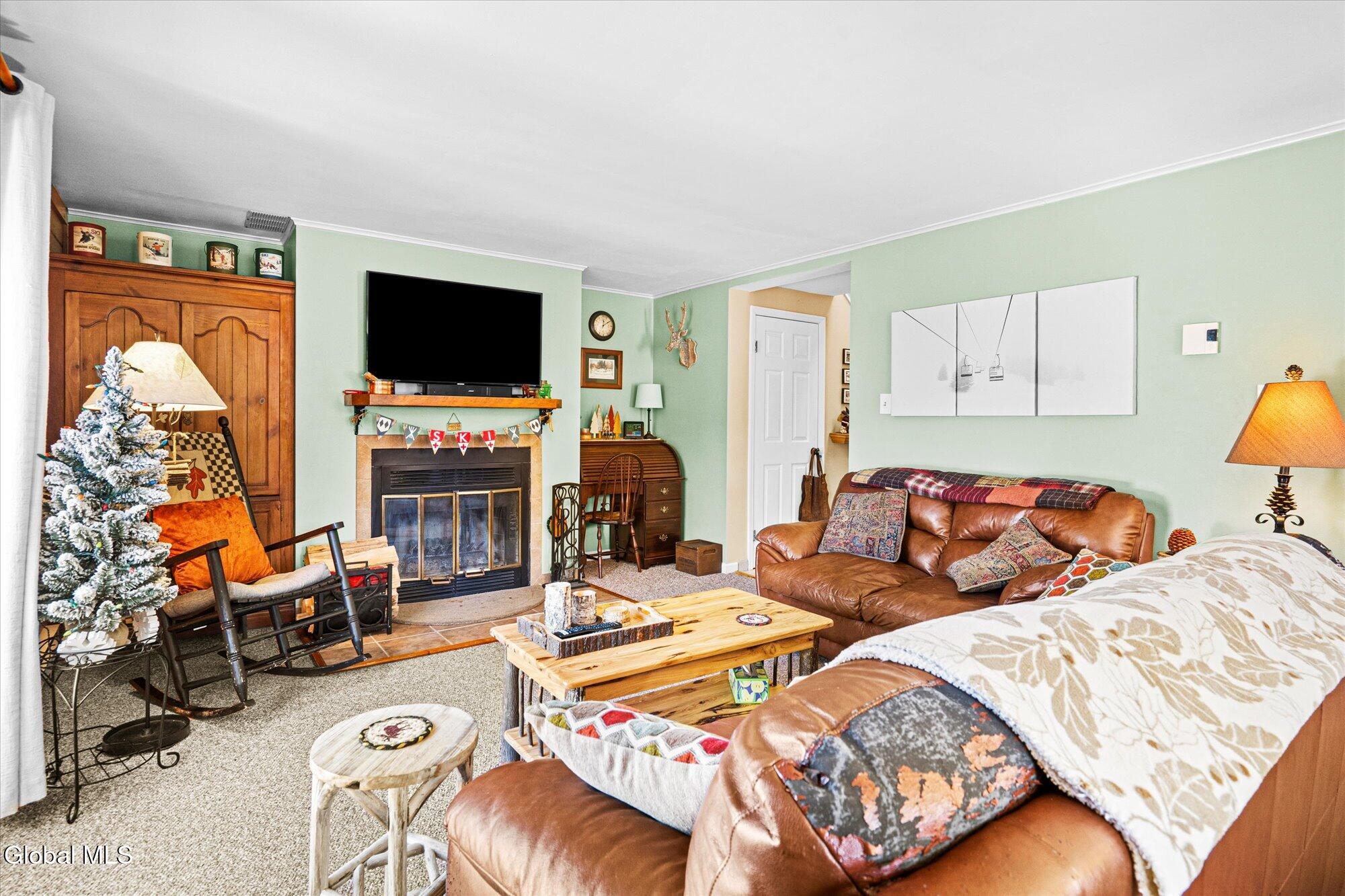 8 Freebern Road North Creek NY 12853