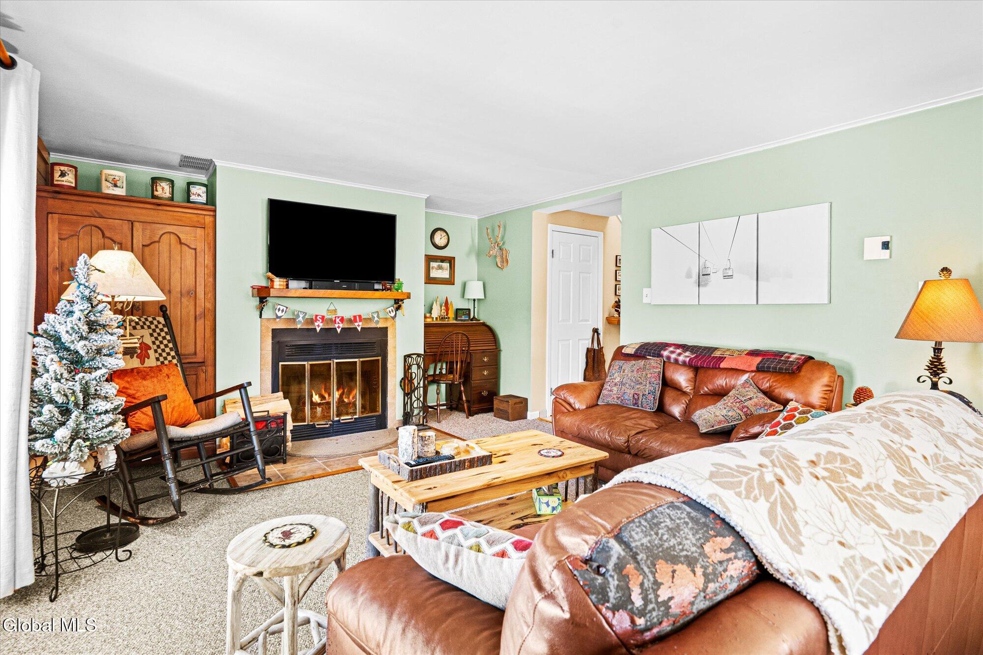 8 Freebern Road North Creek NY 12853