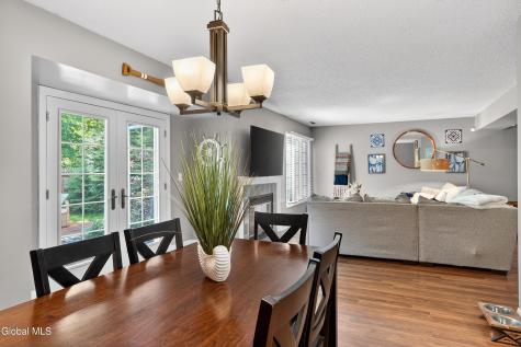 62 Commonwealth Drive Glenmont NY 12077