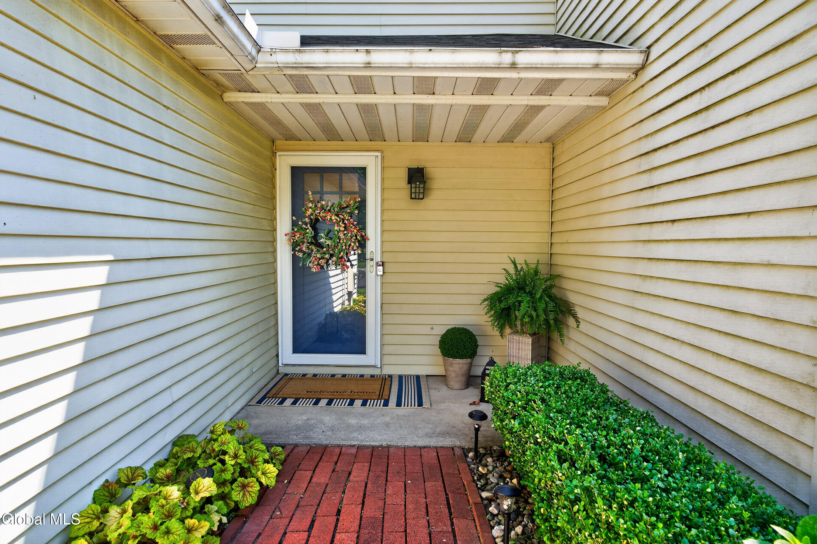 62 Commonwealth Drive Glenmont NY 12077