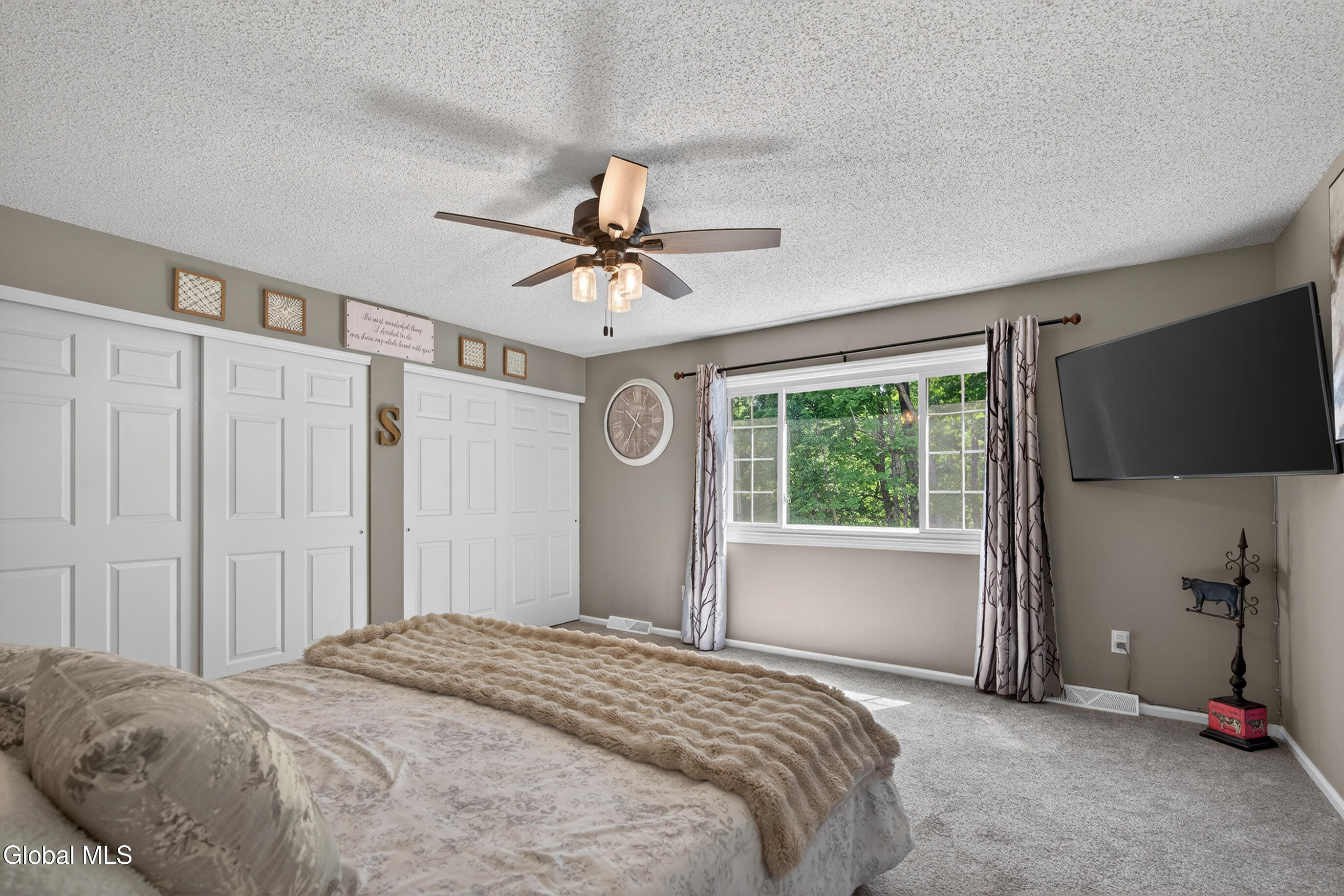 62 Commonwealth Drive Glenmont NY 12077