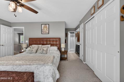 62 Commonwealth Drive Glenmont NY 12077