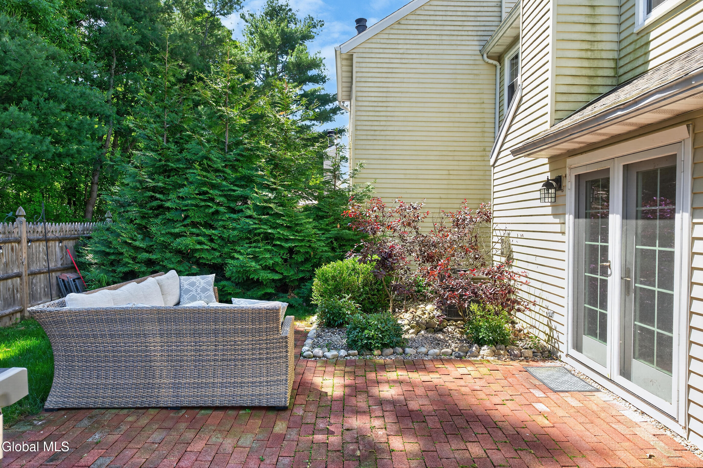 62 Commonwealth Drive Glenmont NY 12077