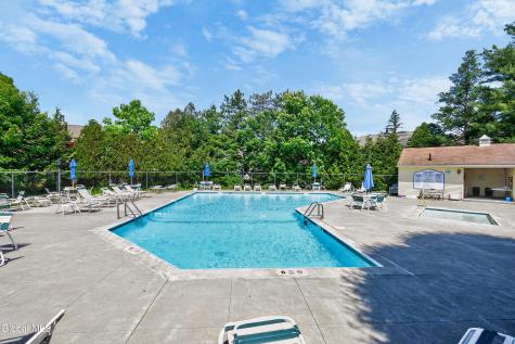 62 Commonwealth Drive Glenmont NY 12077