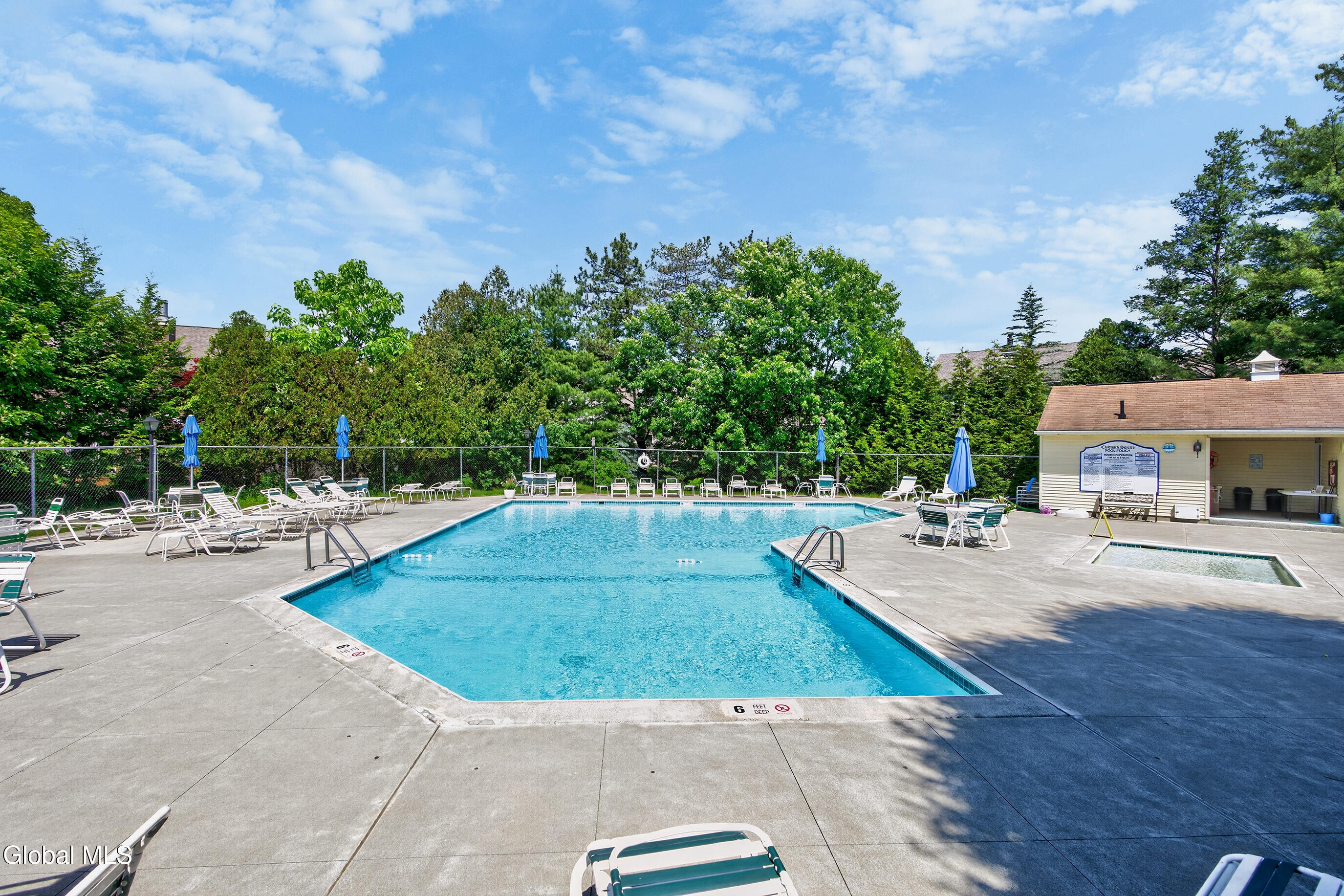 62 Commonwealth Drive Glenmont NY 12077
