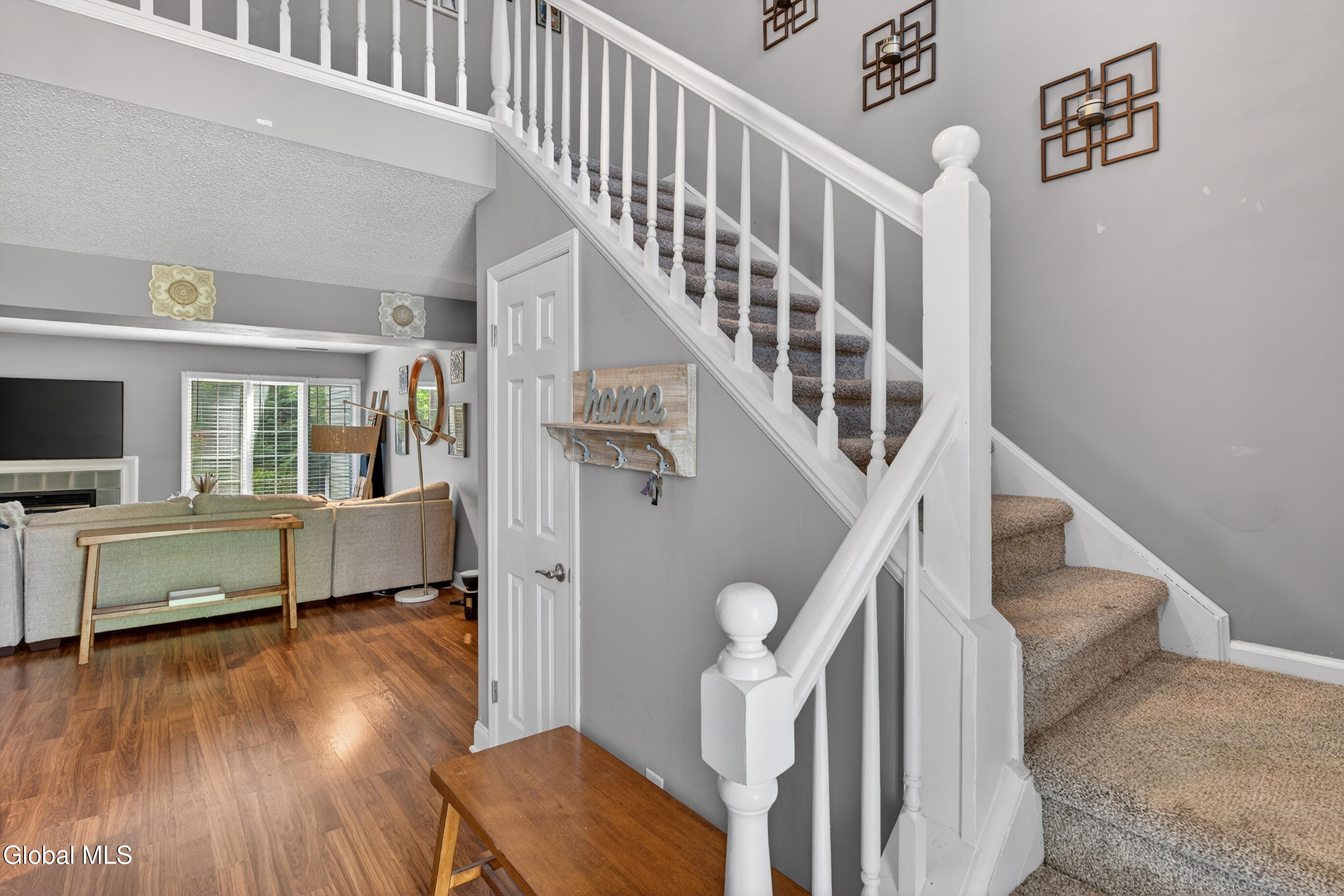 62 Commonwealth Drive Glenmont NY 12077