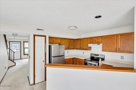 6 Wilton Court Halfmoon NY 12065