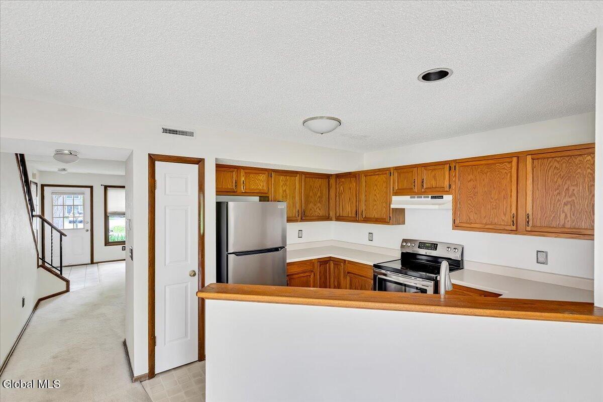 6 Wilton Court Halfmoon NY 12065