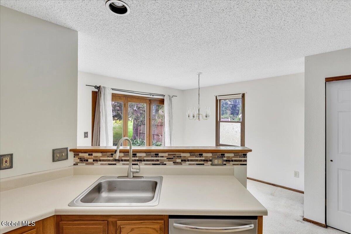 6 Wilton Court Halfmoon NY 12065