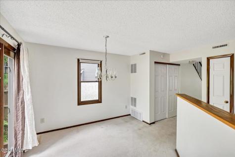 6 Wilton Court Halfmoon NY 12065