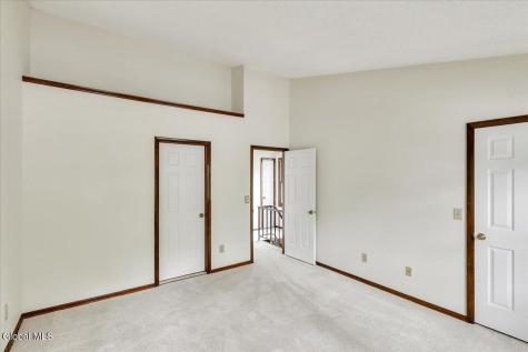 6 Wilton Court Halfmoon NY 12065