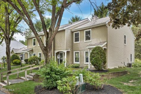 6 Wilton Court Halfmoon NY 12065