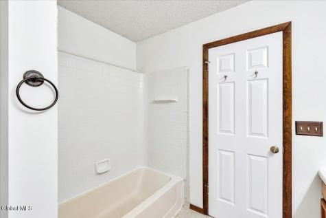 6 Wilton Court Halfmoon NY 12065