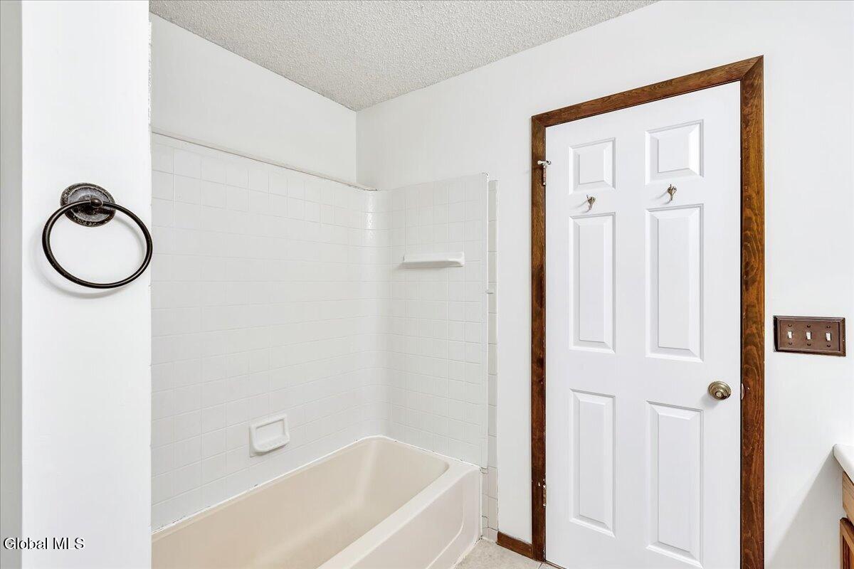 6 Wilton Court Halfmoon NY 12065