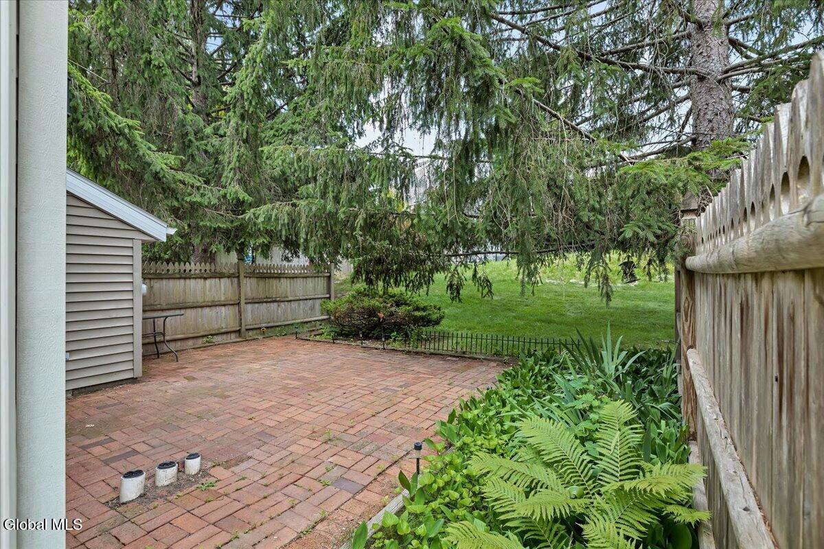 6 Wilton Court Halfmoon NY 12065