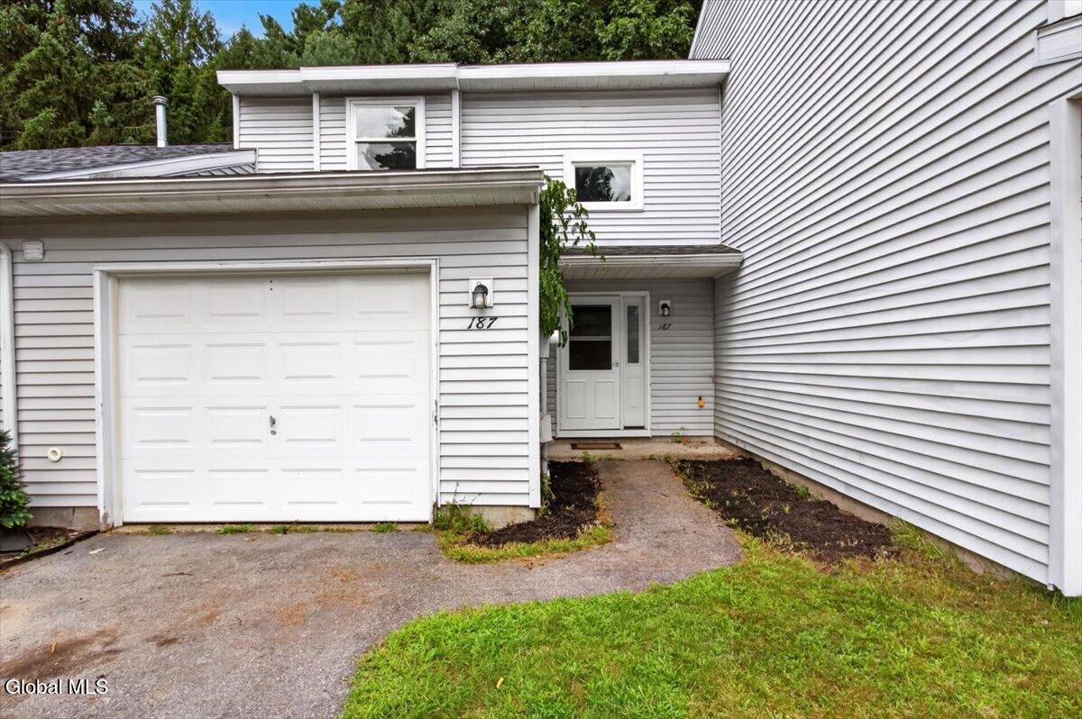 187 Tallow Wood Drive Clifton Park NY 12065