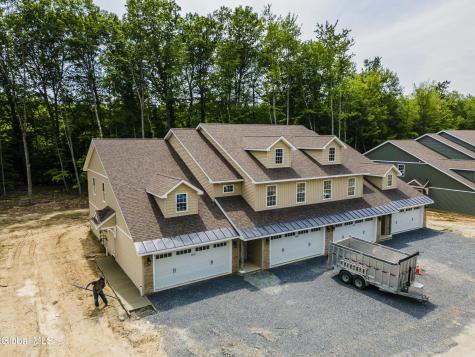 143 Carriage Boulevard Rotterdam NY 12306