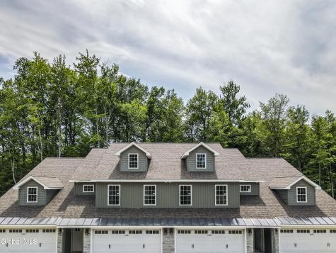 143 Carriage Boulevard Rotterdam NY 12306