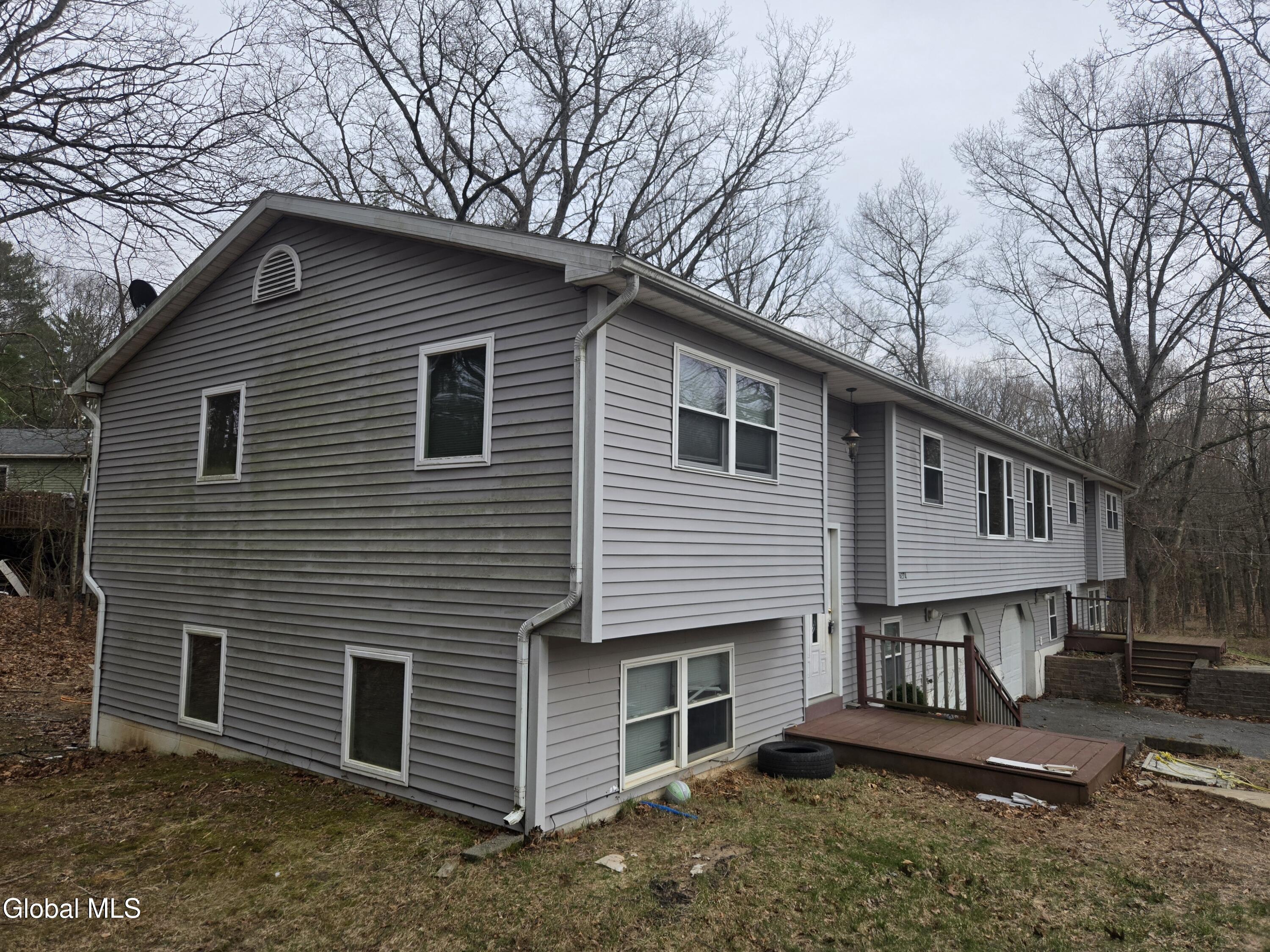 627 Englemore Road Clifton Park NY 12065