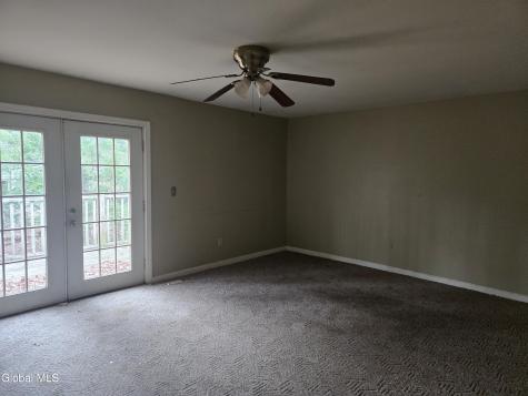 627 Englemore Road Clifton Park NY 12065