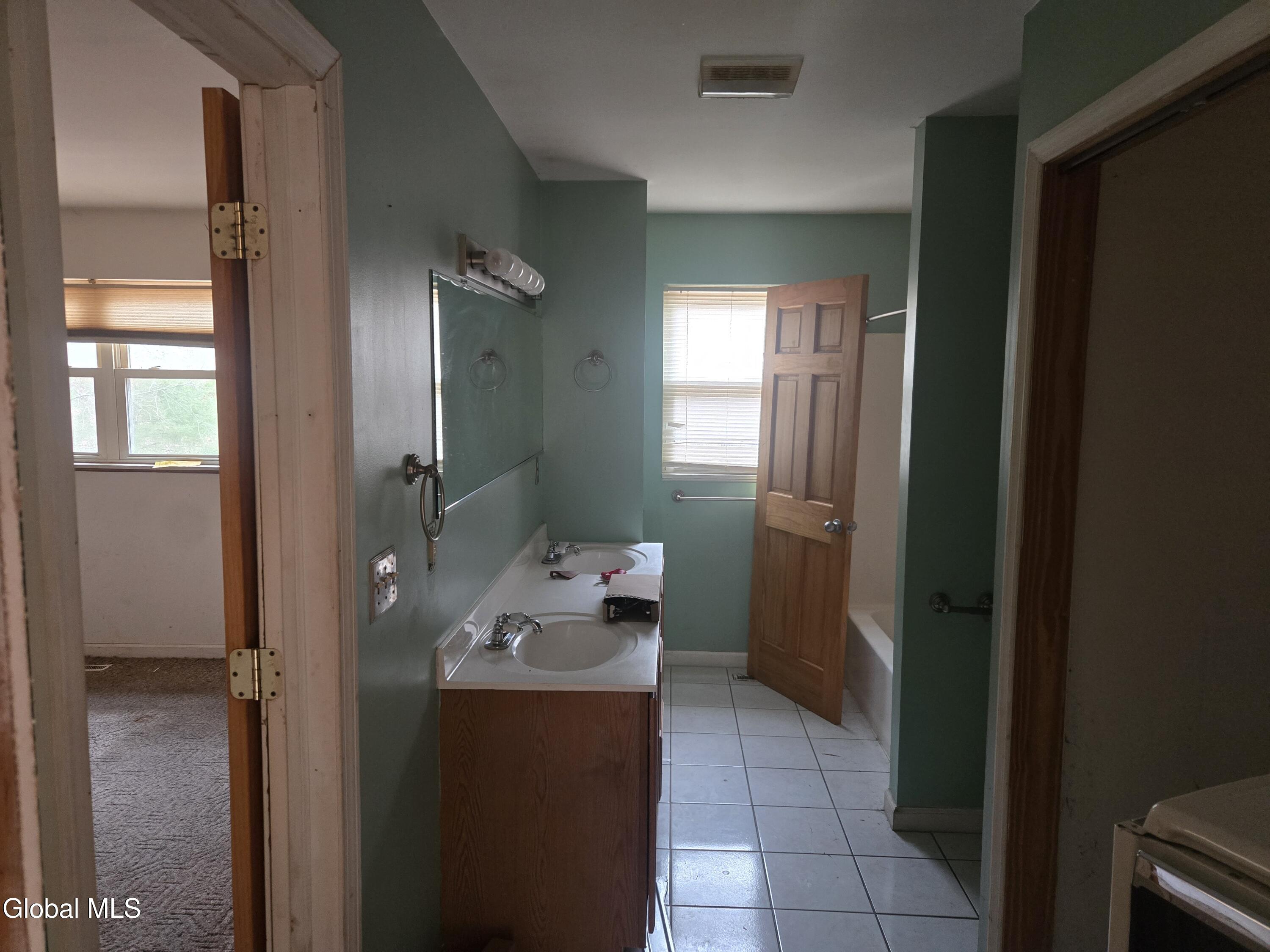 627 Englemore Road Clifton Park NY 12065