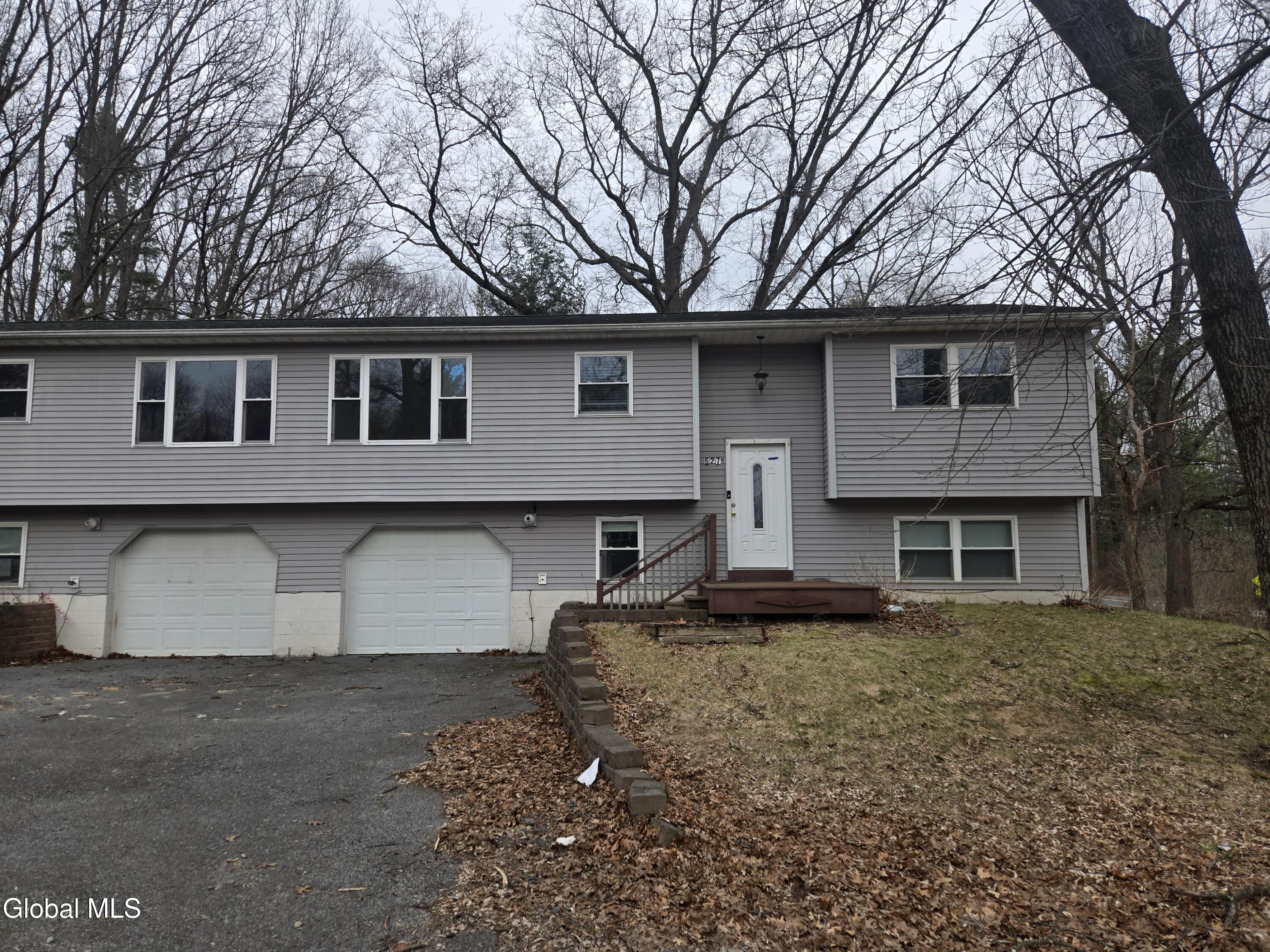 627 Englemore Road Clifton Park NY 12065