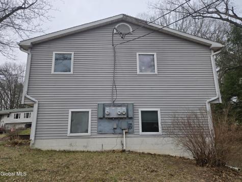 627 Englemore Road Clifton Park NY 12065