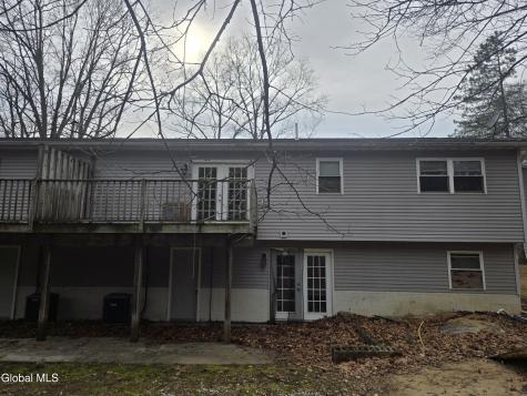 627 Englemore Road Clifton Park NY 12065