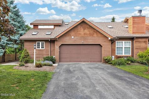 6 Tracey Court Troy NY 12180