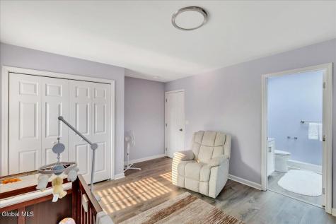 6 Tracey Court Troy NY 12180