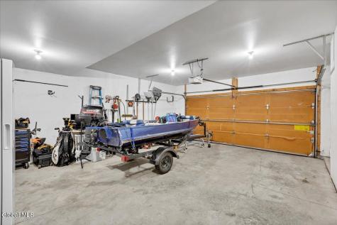 6 Tracey Court Troy NY 12180