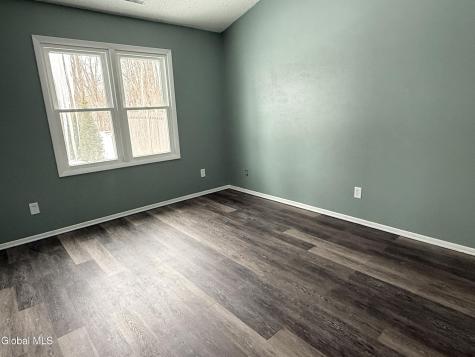 8 Schuyler Court Halfmoon NY 12065